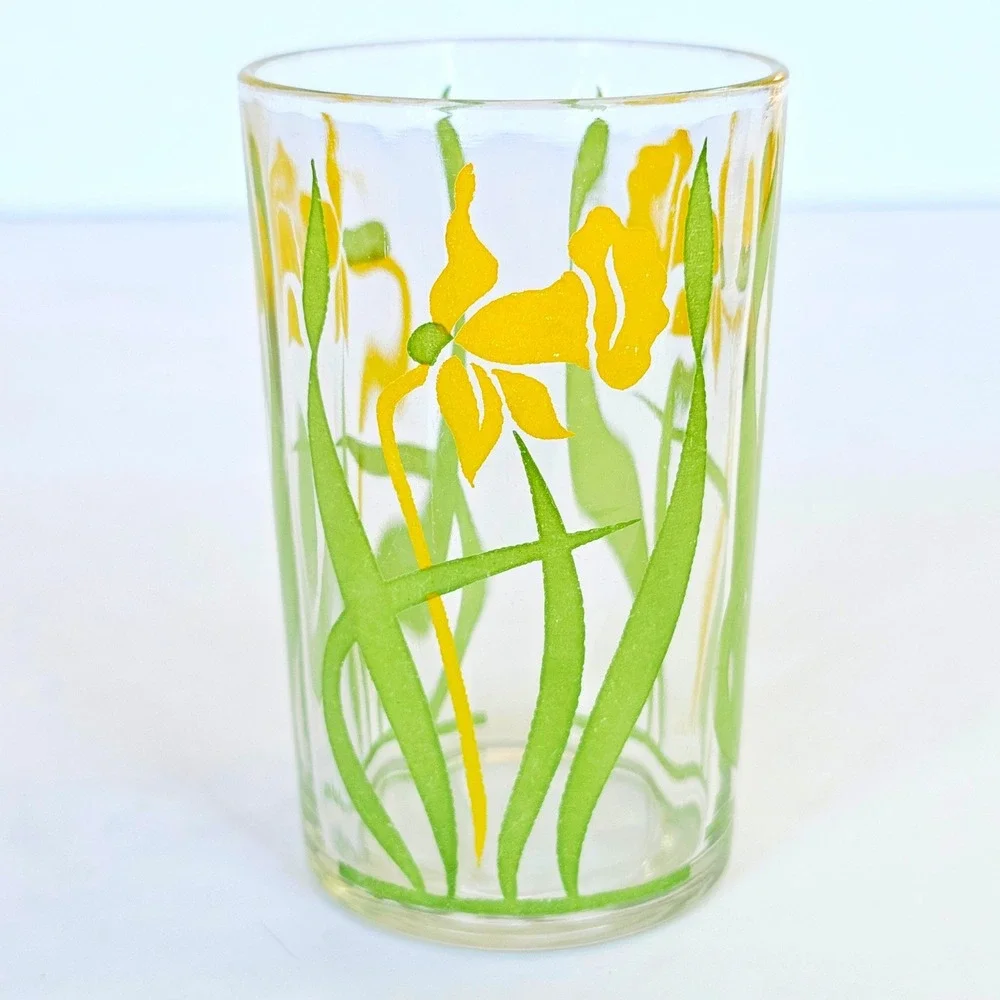 Vintage Daffodil Floral Juice Glass Yellow Green Retro Mid Century Tumbler 4